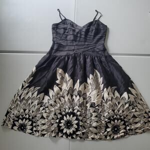Y2K Whimsigoth Adrianna Papell Dress Womens 10 Black White Silk Floral Fit Flare